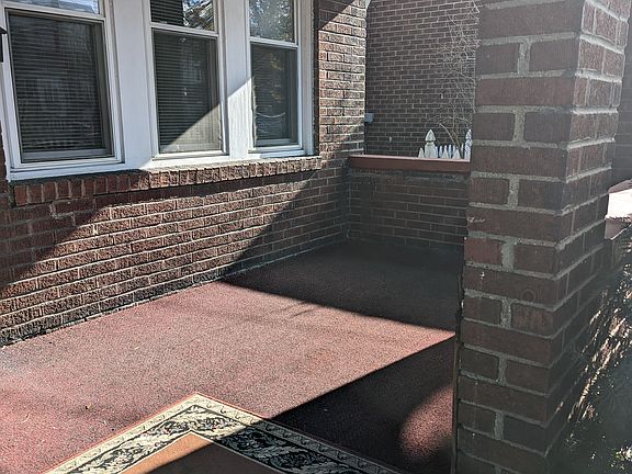 2nd image of 632 1/2 Kimball Ave