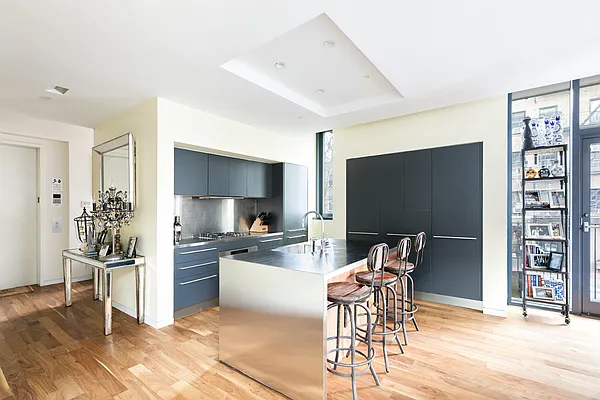 Rented by Compass | media 27