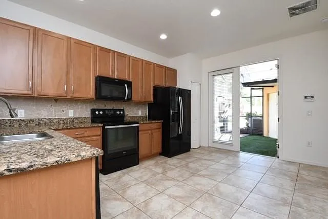 13854 Beauregard Pl — Photo 8