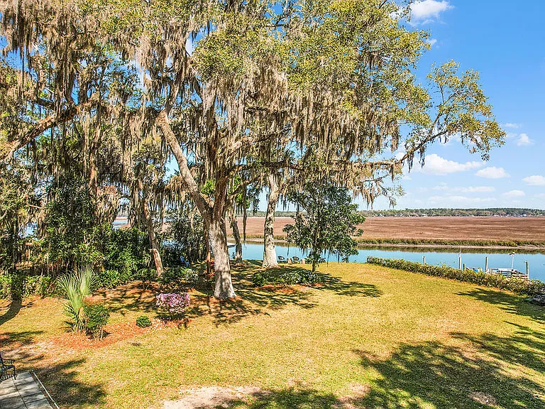 1321 Azalea Ave — Photo 30