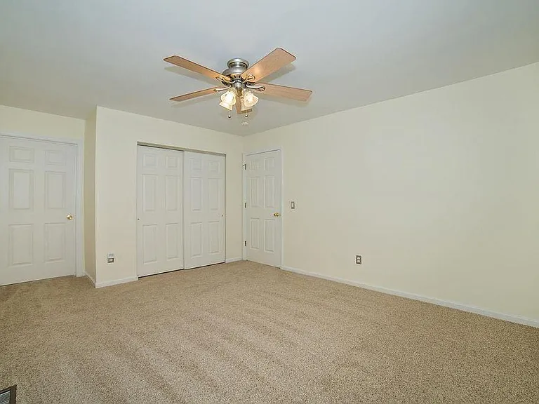 2532 Riverside Dr — Photo 6