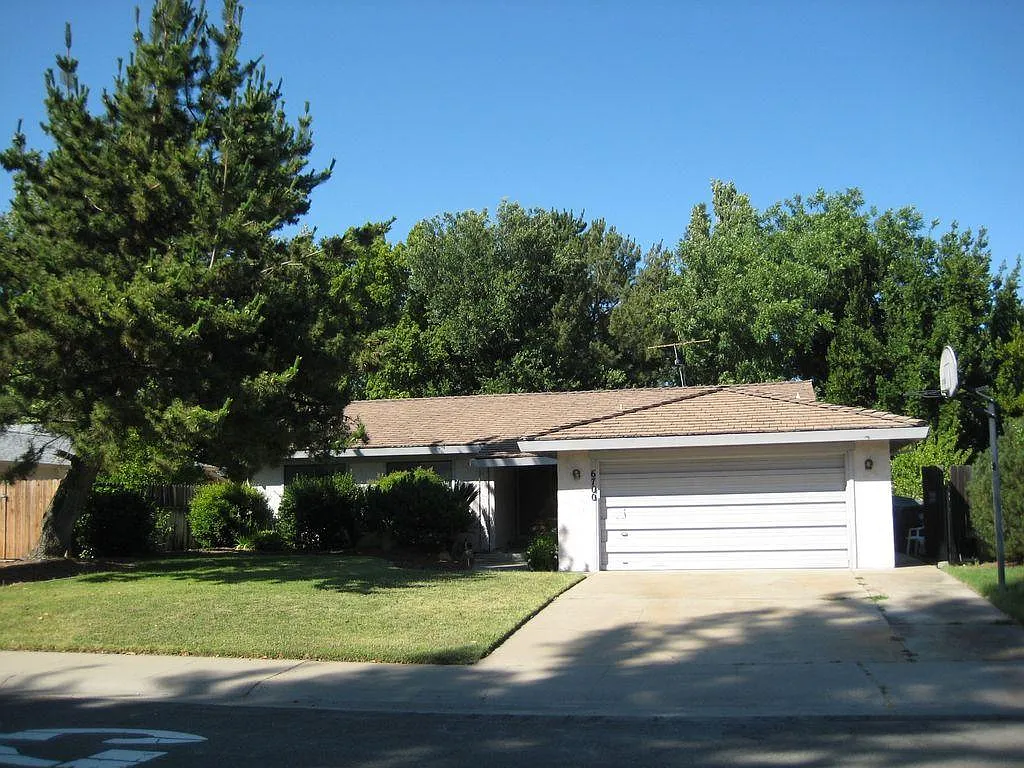 6700 Orleans Way photo 1