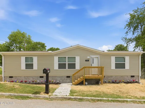 222 Virginia Ave NW, Harriman, TN 37748
