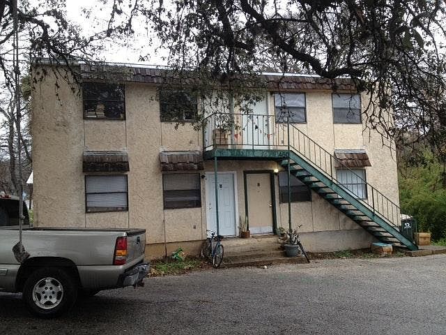 1st image of 450 Burleson St APT B