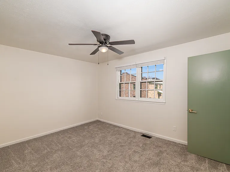 Bayview Apartments — Photo 18