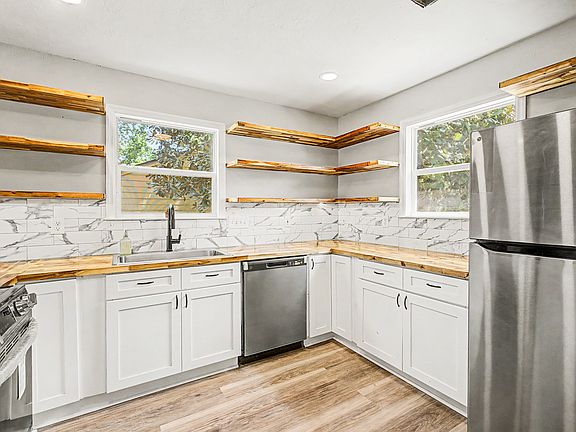 3rd image of 1598 Misty Garden Way