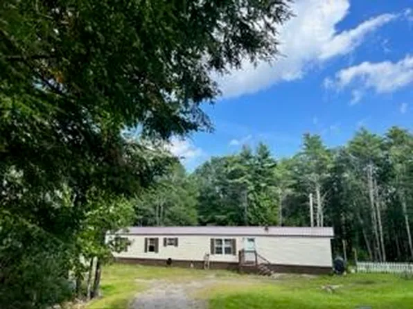 35 Gibbs Road, Wiscasset, ME 04578