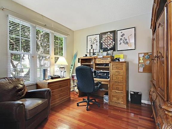 4th image of 13904 Bluewater Cir