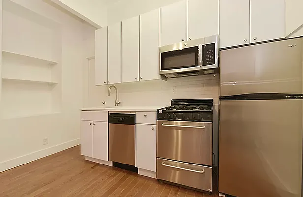 Rented by Corcoran | media 11