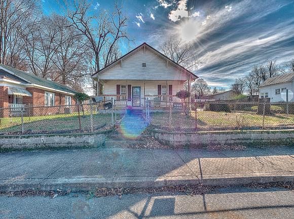 1st image of 713 Hamilton St