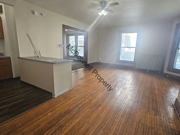 3rd image of 811 E 14th St APT 2