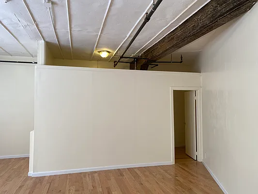 Rented by R New York | media 57