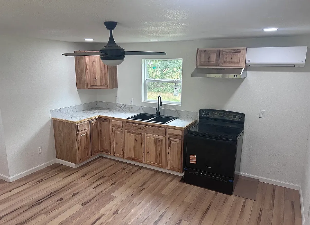 2 bed, 700 sqft, $975 — Photo 4