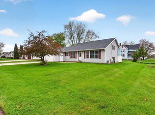 604 Sunrise Dr, Ripon, WI 54971