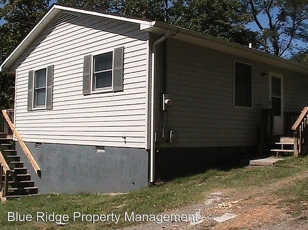 1st image of 3312 Thornton Dr