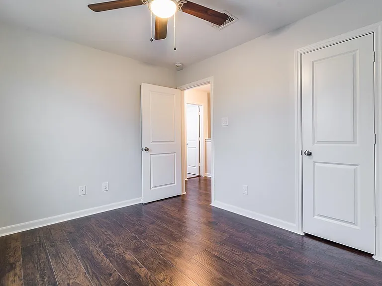 710 Barkley St #B — Photo 20