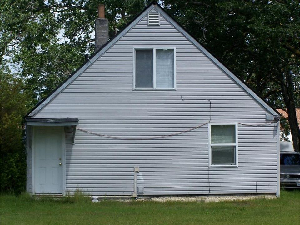 2nd image of 6145 88th St SW