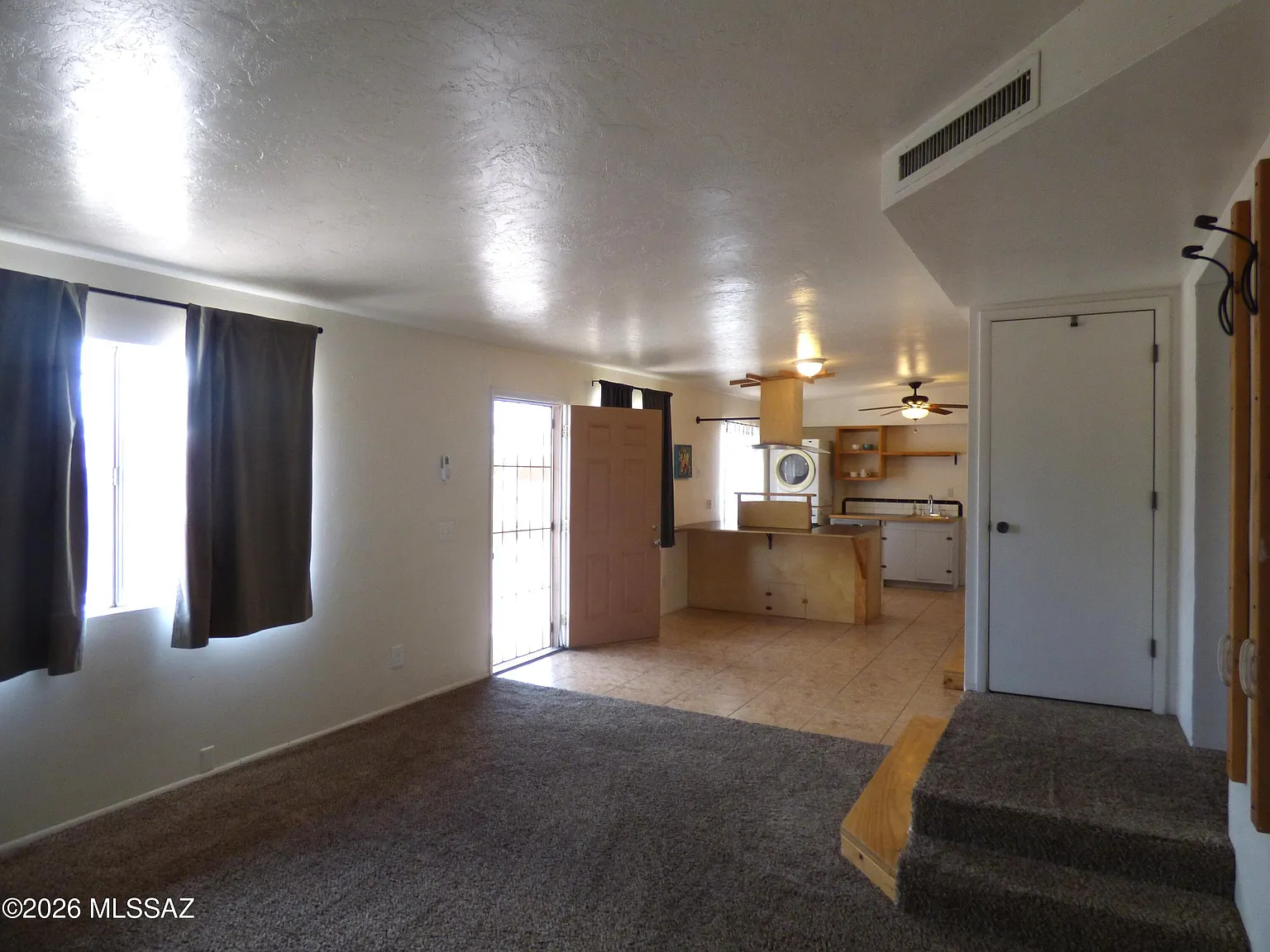 3 bed, 2.0 bath, 1534 sqft, $1,475 — Photo 4
