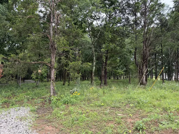 2827 Unionville Rd, Chapel Hill, TN 37034