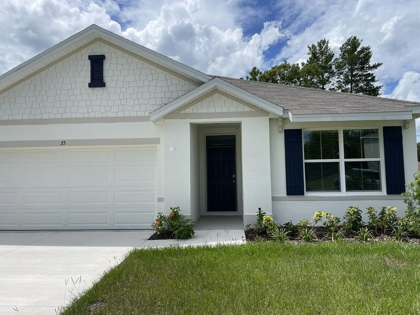 Coming Available 9/4/2026 - 3/2 Home in Lake Diamond North — Photo 2