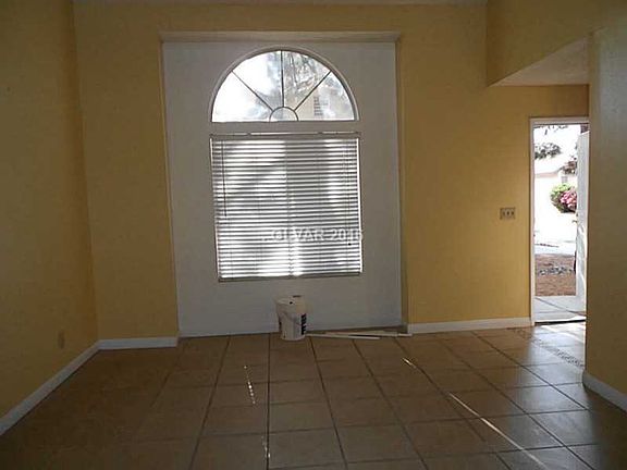 3rd image of 5181 Saffron Dr