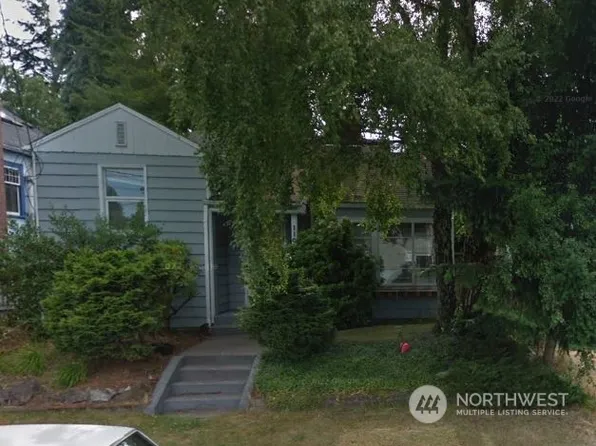 11026 Evanston Avenue N, Seattle, WA 98133