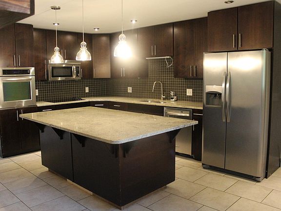 3rd image of 4612 Lake Hills Cir