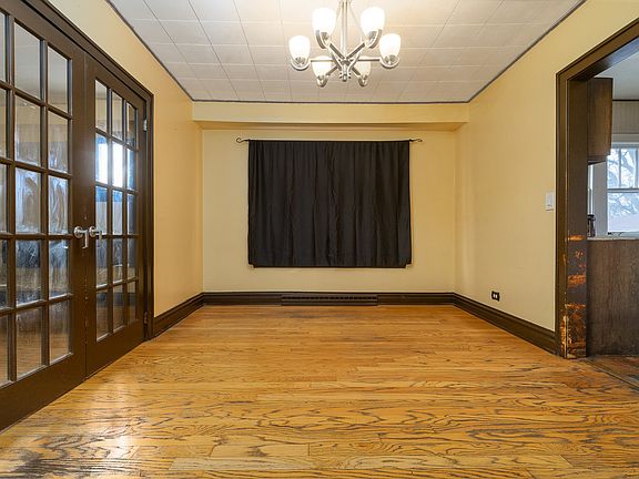 5th image of 112 N Crest Ave