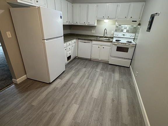4th image of 1114 SE Belmont Dr