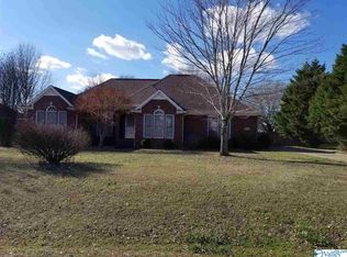 102 Full Moon Cir, Meridianville, AL 35759