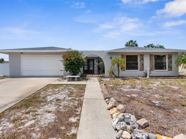 10119 Briar Cir, Hudson, FL 34667
