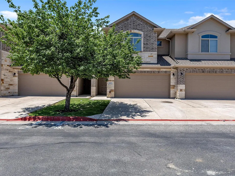 2880 Donnell Dr #2003