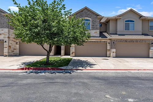 2880 Donnell Dr Photo 1