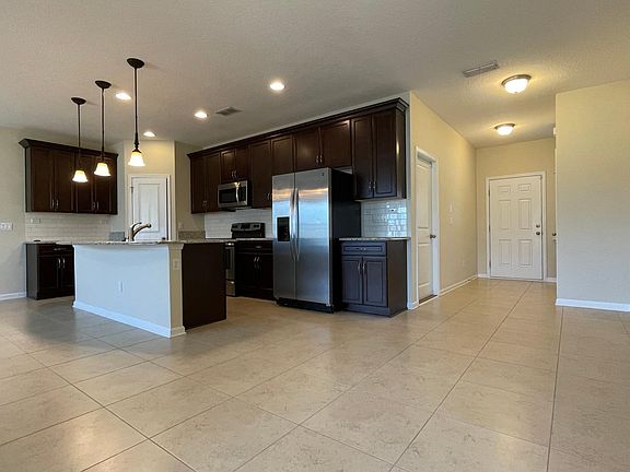 4th image of 3381 Chestnut Ridge Way