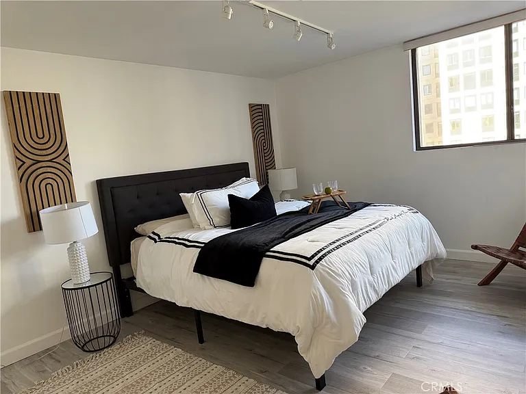 10535 Wilshire Blvd #612 — Photo 9