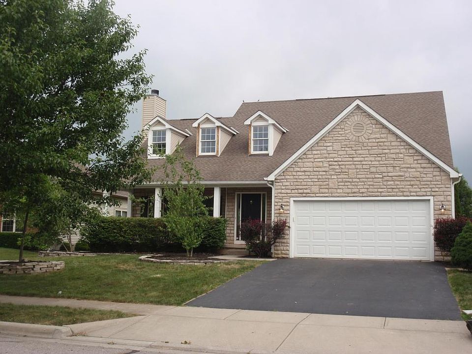 1st image of 150 Fox Glen Dr W