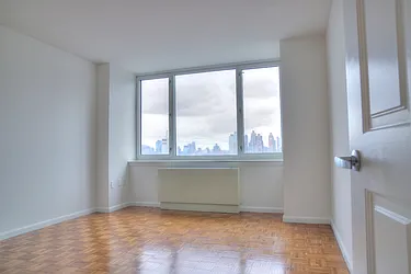 Rented by Addison Property Group