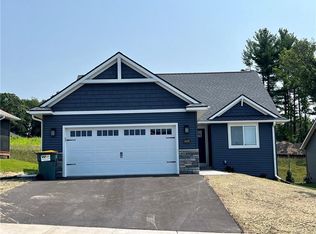 6449 Aspen Ridge Dr, Eau Claire, WI 54703