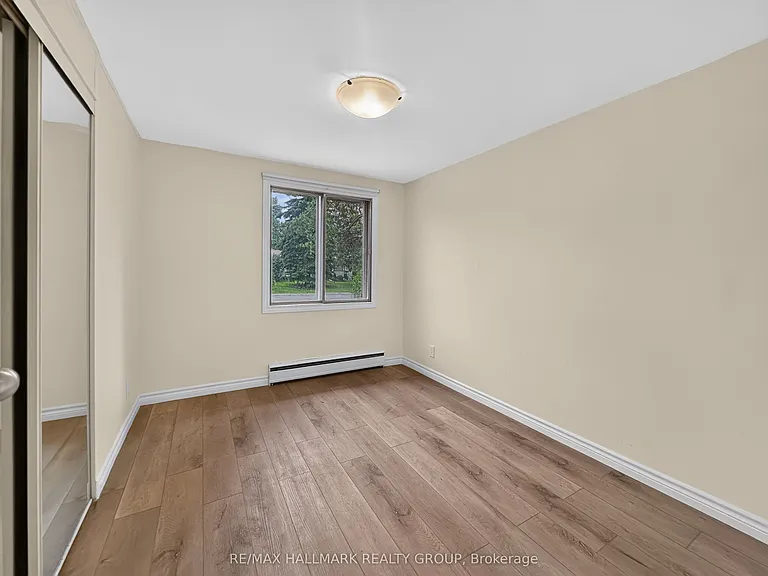 295 Amiens St — Photo 20