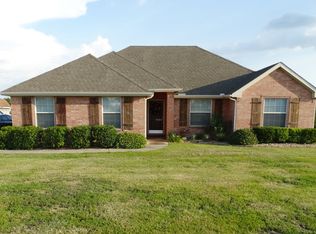 102 Brittany Dr, Fate, TX 75189