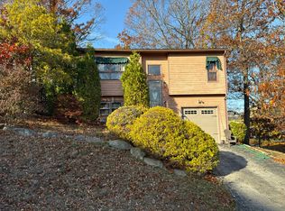 247 Randall St, Cranston, RI 02920