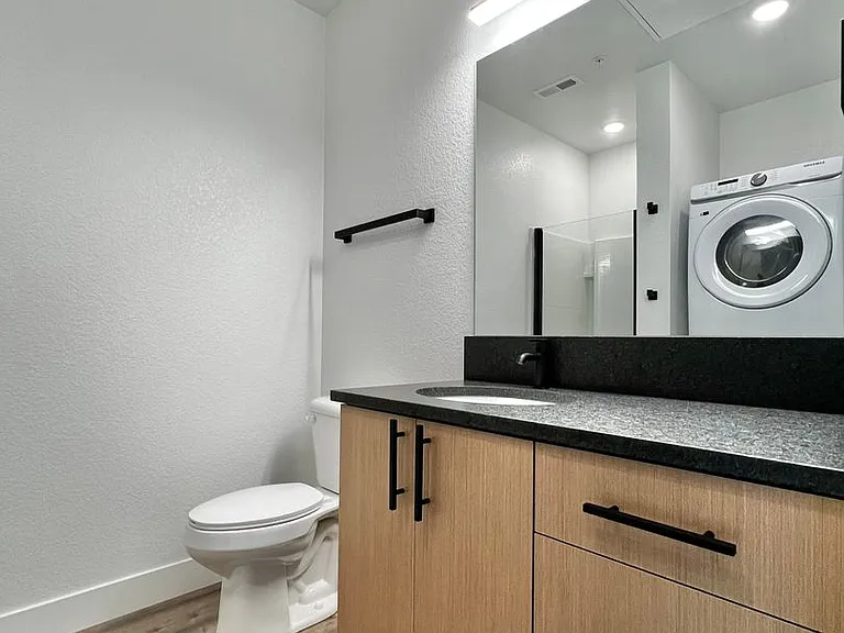 400 N Garfield Ave #203 — Photo 20