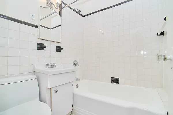 Rented by Living New York | media 11