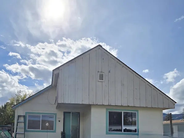 502 W 8th St, Wallowa, OR 97885