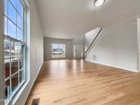 3rd image of 1708 McLaurin Ln