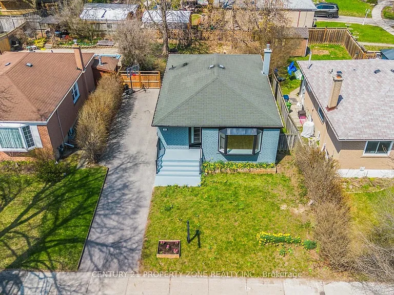 203 Toynbee Trl — Photo 7