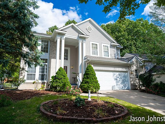 4th image of 5828 W Grove Dr SE