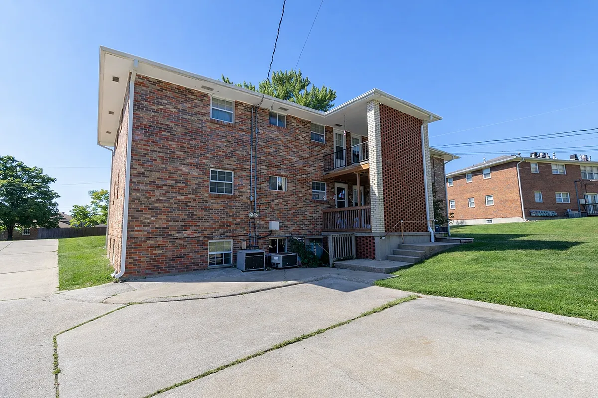 Building Photo - 2705 Rollins Rd