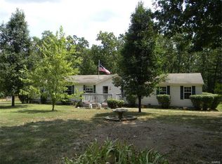 26 Diana Ln, Luebbering, MO 63061