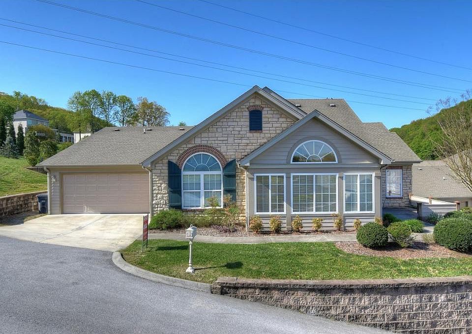 1st image of 3902 Sky Vista Ct Unit 3902